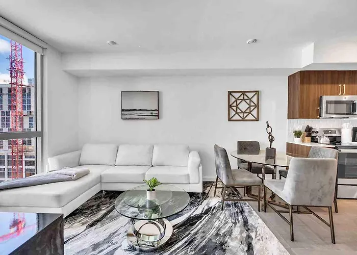 Stylish Unit In Downtown Miami With Free Parking