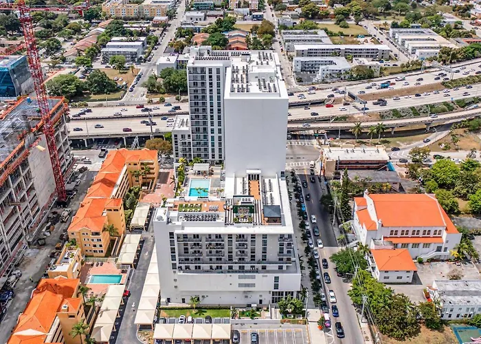 Stylish Unit In Downtown Miami With Free Parking