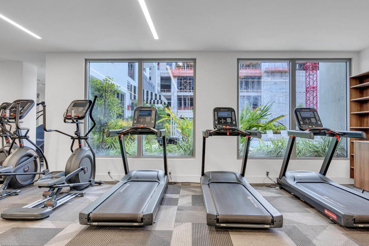 Stylish Unit In Downtown With Free Parking Appartement *